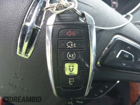 2018 Lincoln MKX Reserve with VIN 2LMPJ8LP3JBL18035, listed as a IAAI auction lot 42465412 with 114,157 mi miles and . Bid and sale history available at DreamBid. Image 11.