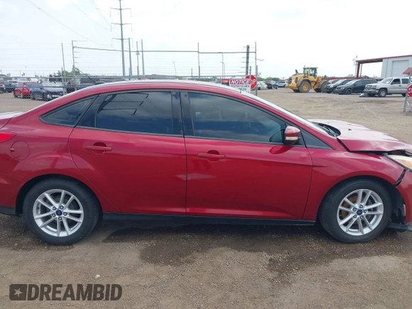 2015 Ford Focus SE with VIN 1FADP3F24FL323536, listed as a IAAI auction lot 41876148 with 221,050 mi miles. Bid and sale history available at carsss.com. Image 14.