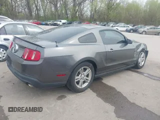 2011 Ford Mustang V6 with VIN 1ZVBP8AM6B5135684, listed as a IAAI auction lot 41997236 with 226,547 mi miles and . Bid and sale history available at carsss.com. Image 4.