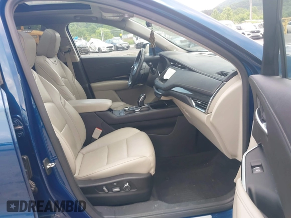 2019 Cadillac XT4 AWD Premium Luxury with VIN 1GYFZDR48KF148405, listed as a IAAI auction lot 42475624 with 88,630 mi miles and . Bid and sale history available at DreamBid. Image 5.