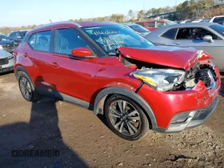 2019 Nissan Kicks SV with VIN 3N1CP5CU1KL502982, listed as a IAAI auction lot 41660620 with 68,155 mi miles. Bid and sale history available at carsss.com. Image 1.