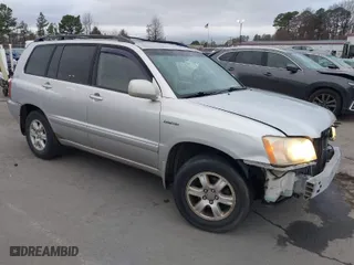 2002 Toyota Highlander with VIN JTEGF21A220068704, listed as a IAAI auction lot 41547633 with 214,742 mi miles. Bid and sale history available at carsss.com. Image 1.