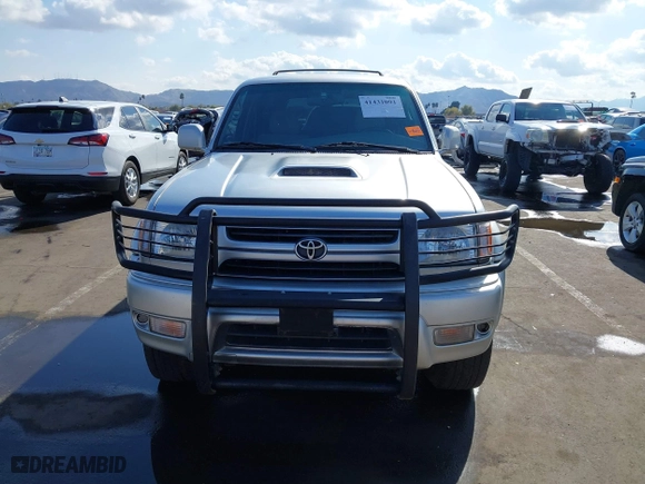 2001 Toyota 4Runner SR5 with VIN JT3GN86RX10208106, listed as a IAAI auction lot 41431091 with 305,859 mi miles. Bid and sale history available at carsss.com. Image 11.