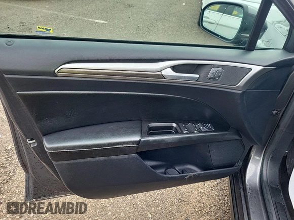 2020 Ford Fusion SEL with VIN 3FA6P0CD7LR197568, listed as a IAAI auction lot 42725343 with 111,304 mi miles and . Bid and sale history available at DreamBid. Image 2.