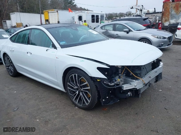 2024 AUDI A7 SPORTBACK PREMIUM PLUS 55 TFSI QUATTRO S TRONIC with VIN WAUU2BF27RN018587, listed as a IAAI auction lot 41628609 with 11,401 mi miles. Bid and sale history available at carsss.com. Image 1.
