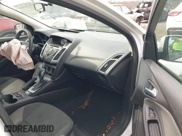 2014 Ford Focus SE with VIN 1FADP3K22EL251661, listed as a IAAI auction lot 41905464 with 96,079 mi miles. Bid and sale history available at carsss.com. Image 5.