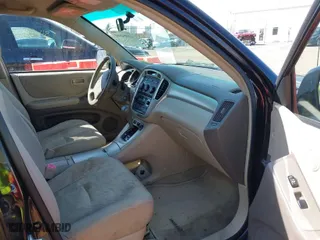 2005 Toyota Highlander with VIN JTEDP21A450079160, listed as a IAAI auction lot 41864860 with 209,119 mi miles. Bid and sale history available at carsss.com. Image 5.