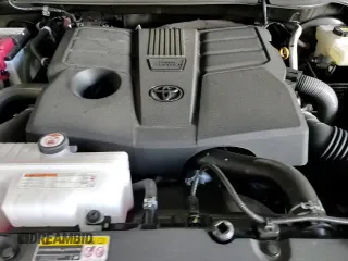 2024 Toyota Tundra Platinum с VIN 5TFNA5DBXRX199848, выставлен на аукционе Copart как лот 61198585 с пробегом 12 441 миль миль и Списание • Salvage title. История ставок и продаж доступна на DreamBid. Изображение 14.