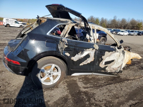 2024 Audi Q5 Premium with VIN WA1ABAFY9R2042891, listed as a Copart auction lot 83372754 with 0 mi miles and Salvage Title. Bid and sale history available at carsss.com. Image 3.
