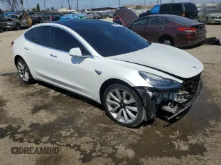 2019 Tesla Model 3 Mid Range with VIN 5YJ3E1EA0KF466585, listed as a Copart auction lot 50313695 with 70,703 mi miles and Salvage Title. Bid and sale history available at carsss.com. Image 4.