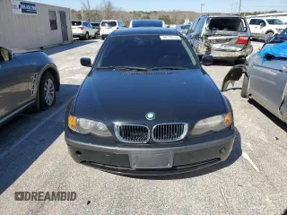 2004 BMW 3 Series 325i with VIN WBAET37424NJ42802, listed as a Copart auction lot 88778135 with 117,722 mi miles and Salvage Title. Bid and sale history available at carsss.com. Image 5.