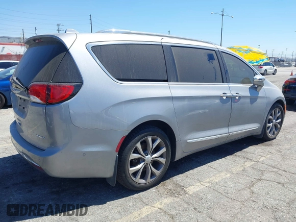 2020 Chrysler Pacifica Limited с VIN 2C4RC1GG1LR184429, выставлен на аукционе IAAI как лот 42701918 с пробегом 73 638 миль миль и . История ставок и продаж доступна на DreamBid. Изображение 4.