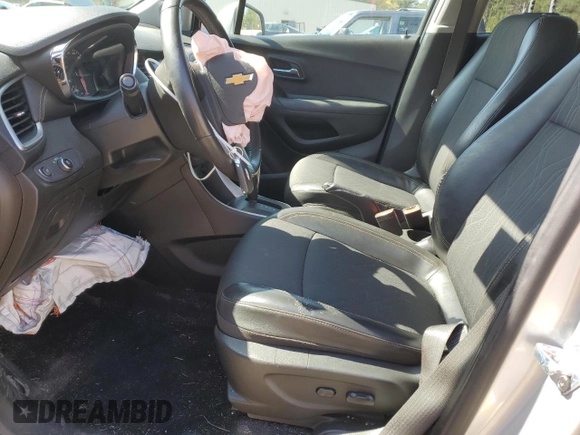 2020 Chevrolet Trax LT с VIN KL7CJPSBXLB027911, выставлен на аукционе Copart как лот 52227445 с пробегом 26 306 миль миль и Списание • Salvage title. История ставок и продаж доступна на DreamBid. Изображение 7.