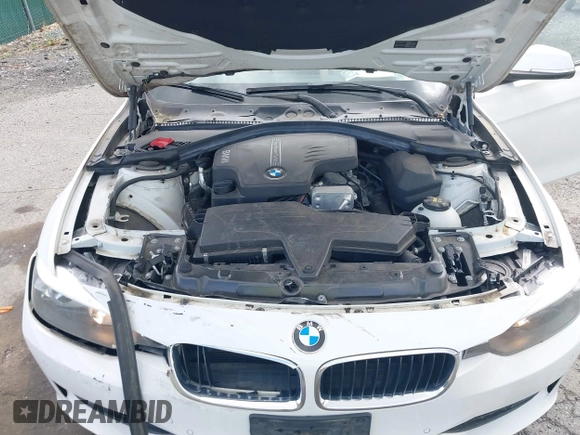 2014 BMW 3 Series 328i xDrive with VIN WBA3G7C55EKN37528, listed as a IAAI auction lot 42031076 with 55,627 mi miles and . Bid and sale history available at carsss.com. Image 10.