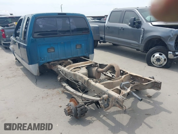 2000 Ford F-250 XL with VIN 1FTNX20F0YED11234, listed as a IAAI auction lot 42059492 with 18,500 mi miles and . Bid and sale history available at DreamBid. Image 3.