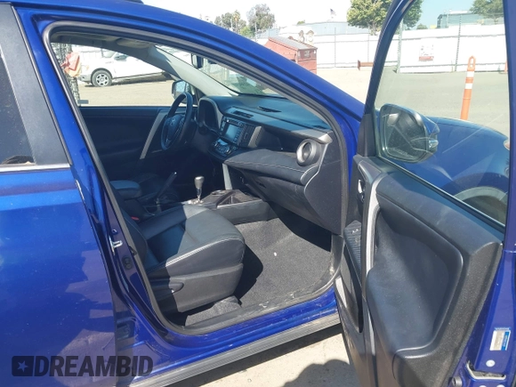 2015 Toyota RAV4 Limited z VIN 2T3DFREV5FW375508, wystawiony jako IAAI lot #42304341 z przebiegiem 139 654 mil mil oraz . Historia ofert i sprzedaży dostępna na DreamBid. Obrazek 5.