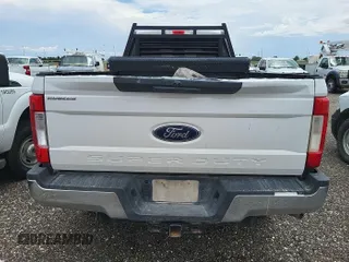 2019 Ford F-250 XL with VIN 1FT7W2B6XKEG23822, listed as a IAAI auction lot 42670845 with 178,569 mi miles and . Bid and sale history available at DreamBid. Image 1.