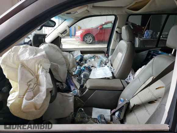 2002 Ford Explorer Eddie Bauer with VIN 1FMZU74W32UA57464, listed as a Copart auction lot 47766135 with Not Provided miles and Non Repairable. Bid and sale history available at DreamBid. Image 7.