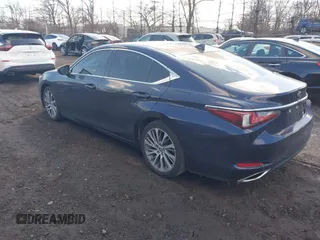 2019 Lexus ES 350 with VIN 58ABZ1B13KU043290, listed as a IAAI auction lot 41694086 with 72,984 mi miles and . Bid and sale history available at DreamBid. Image 3.