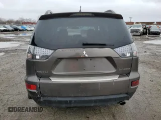 2010 Mitsubishi Outlander SE with VIN JA4AS3AW5AZ001574, listed as a Copart auction lot 47678375 with 211,989 mi miles and Salvage title. Bid and sale history available at DreamBid. Image 6.