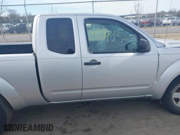 2006 Nissan Frontier SE z VIN 1N6AD06U26C413951, wystawiony jako IAAI lot #41461235 z przebiegiem 236 280 mil mil oraz . Historia ofert i sprzedaży dostępna na DreamBid. Obrazek 13.