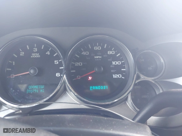 2007 Chevrolet Silverado 1500 LT w/1LT with VIN 3GCEC13J27G501078, listed as a IAAI auction lot 41660302 with 203,791 mi miles. Bid and sale history available at carsss.com. Image 7.