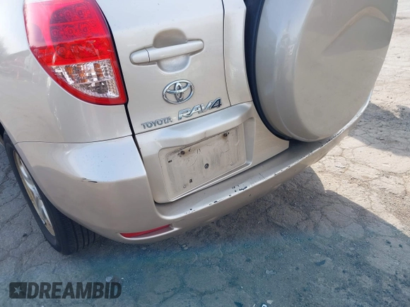 2008 Toyota RAV4 with VIN JTMBD33V685207304, listed as a IAAI auction lot 42077911 with 246,172 mi miles. Bid and sale history available at carsss.com. Image 6.