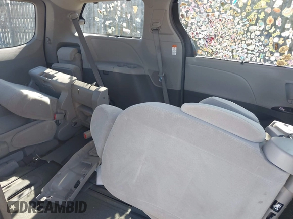 2016 Toyota Sienna LE AAS with VIN 5TDKK3DC3GS765784, listed as a IAAI auction lot 41759100 with 119,218 mi miles. Bid and sale history available at carsss.com. Image 8.