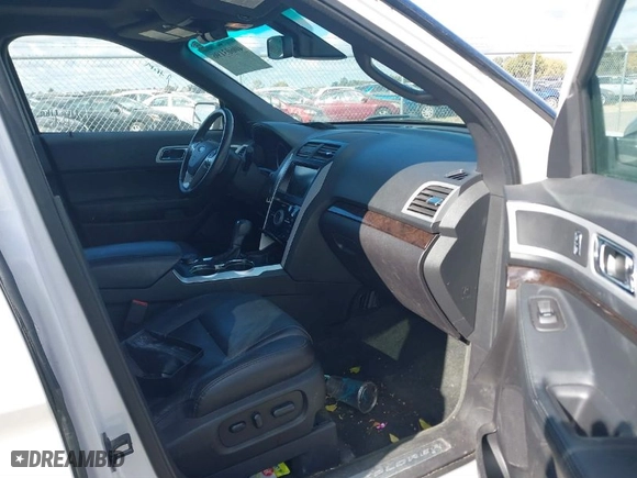 2014 Ford Explorer Limited with VIN 1FM5K8F80EGC23564, listed as a IAAI auction lot 40603196 with 62,928 mi miles. Bid and sale history available at carsss.com. Image 5.
