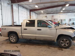 2006 Dodge Dakota SLT with VIN 1D7HW48N46S600256, listed as a IAAI auction lot 41442535 with 184,283 mi miles and . Bid and sale history available at carsss.com. Image 13.