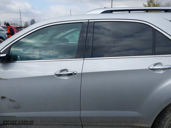 2015 Chevrolet Equinox LTZ with VIN 2GNFLDE36F6402348, listed as a IAAI auction lot 41684123 with 132,748 mi miles. Bid and sale history available at carsss.com. Image 14.