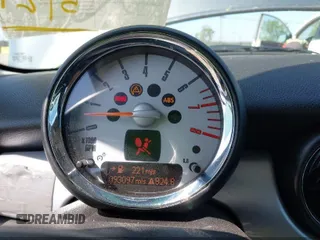 2007 MINI Hardtop S with VIN WMWMF73597TL86892, listed as a IAAI auction lot 42157544 with 93,097 mi miles and . Bid and sale history available at DreamBid. Image 7.