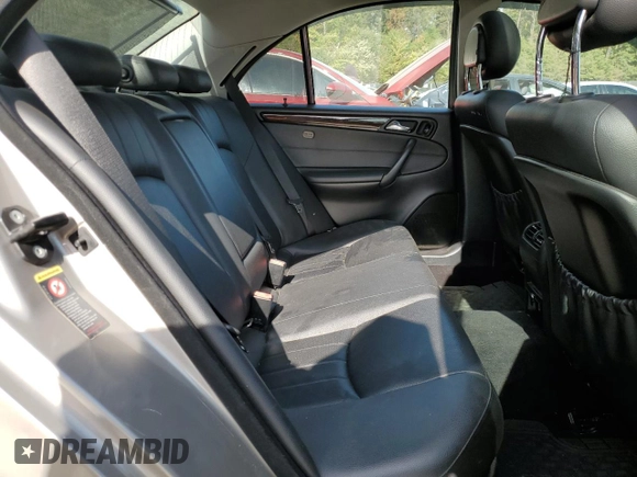 2005 Mercedes-Benz C 320 с VIN WDBRF84J15F669713, выставлен на аукционе Copart как лот 75413424 с пробегом 260 776 миль миль и Списание • Salvage title. История ставок и продаж доступна на DreamBid. Изображение 10.