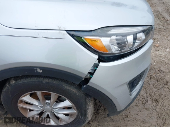 2018 Kia Sorento LX V6 with VIN 5XYPGDA54JG368009, listed as a IAAI auction lot 41986830 with 110,478 mi miles. Bid and sale history available at carsss.com. Image 19.