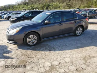 2013 Subaru Legacy 2.5i z VIN 4S3BMBA67D3035859, wystawiony jako Copart lot #52052765 z przebiegiem 197 732 mil mil oraz Szkoda całkowita • Salvage title. Historia ofert i sprzedaży dostępna na DreamBid. Obrazek 1.