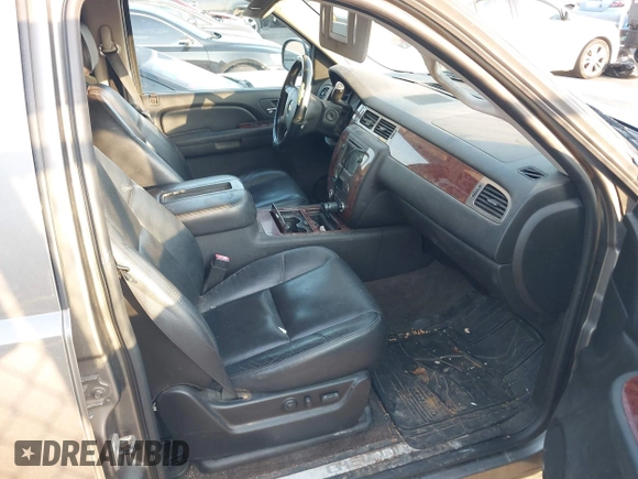 2009 Chevrolet Avalanche LTZ with VIN 3GNFK320X9G207224, listed as a IAAI auction lot 42583268 with 252,397 mi miles and . Bid and sale history available at DreamBid. Image 5.