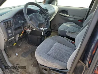 2004 Pontiac Montana z VIN 1GMDU03E94D196852, wystawiony jako Copart lot #57477115 z przebiegiem Nie podano mil oraz Nie do naprawy • Non repairable. Historia ofert i sprzedaży dostępna na DreamBid. Obrazek 7.