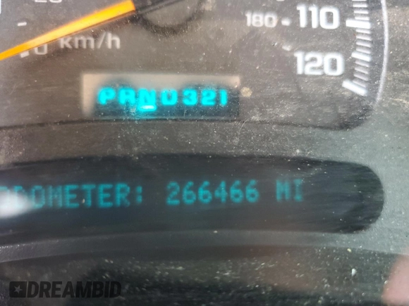 2004 Chevrolet Tahoe LS z VIN 1GNEC13V04R319403, wystawiony jako Copart lot #60996875 z przebiegiem 266 466 mil mil oraz Szkoda całkowita • Salvage title. Historia ofert i sprzedaży dostępna na DreamBid. Obrazek 9.