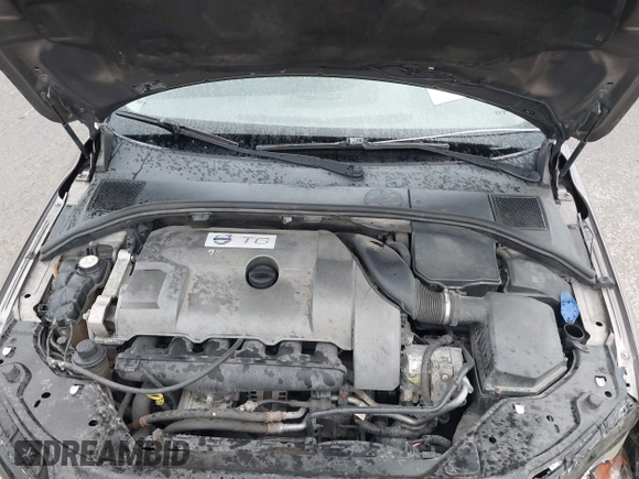 2008 Volvo S80 3.0L Turbo with VIN YV1AH992681073945, listed as a IAAI auction lot 42019998 with 243,340 mi miles. Bid and sale history available at carsss.com. Image 10.