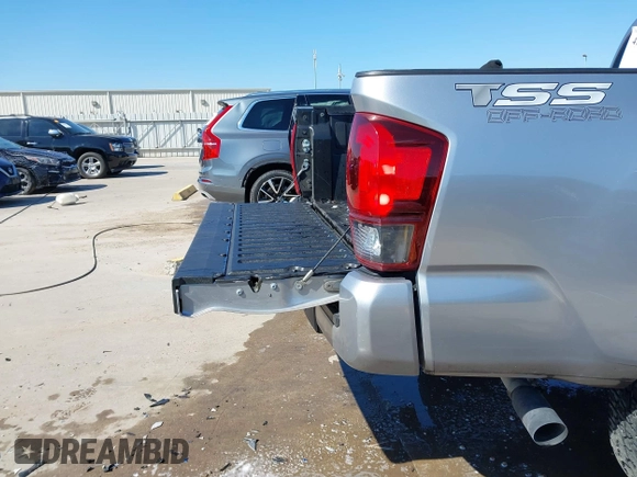 2021 Toyota Tacoma SR with VIN 3TYAX5GN0MT020061, listed as a IAAI auction lot 41592670 with 18,862 mi miles and . Bid and sale history available at DreamBid. Image 18.