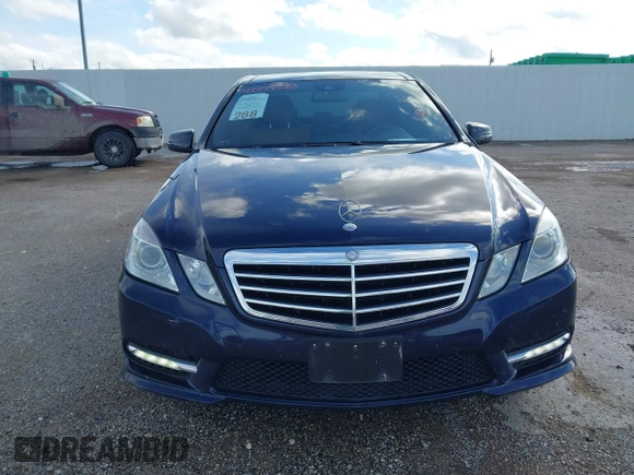 2013 Mercedes-Benz E 350 Luxury z VIN WDDHF8JB3DA763748, wystawiony jako IAAI lot #42447273 z przebiegiem 140 460 mil mil oraz . Historia ofert i sprzedaży dostępna na DreamBid. Obrazek 12.