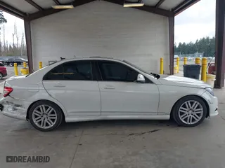 2008 Mercedes-Benz C-Class 3.0L Sport with VIN WDDGF54X48F117547, listed as a IAAI auction lot 41764470 with 93,631 mi miles. Bid and sale history available at carsss.com. Image 14.