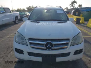 2007 Mercedes-Benz GL-Class with VIN 4JGBF71E77A210198, listed as a IAAI auction lot 42020424 with 104,729 mi miles. Bid and sale history available at carsss.com. Image 6.