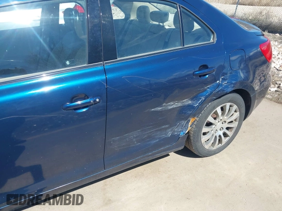 2010 Suzuki Kizashi SE with VIN JS2RE9A31A6100988, listed as a IAAI auction lot 41826305 with 173,168 mi miles and . Bid and sale history available at DreamBid. Image 6.