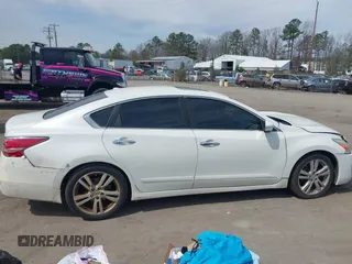 2015 Nissan Altima SL with VIN 1N4BL3AP1FC448712, listed as a IAAI auction lot 41834580 with 165,633 mi miles and . Bid and sale history available at carsss.com. Image 13.