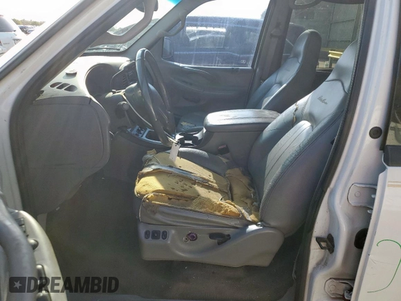 2002 Ford Expedition Eddie Bauer with VIN 1FMRU17L02LA05326, listed as a Copart auction lot 58048805 with 211,594 mi miles and Salvage title. Bid and sale history available at DreamBid. Image 7.