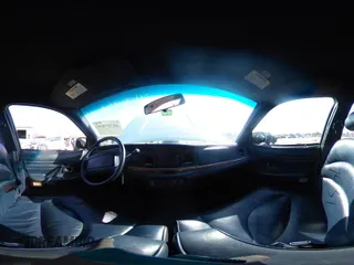 1995 Ford Crown Victoria LX с VIN 2FALP74W3SX123480, выставлен на аукционе IAAI как лот 41737431 с пробегом Не указан миль и . История ставок и продаж доступна на DreamBid. Изображение 20.