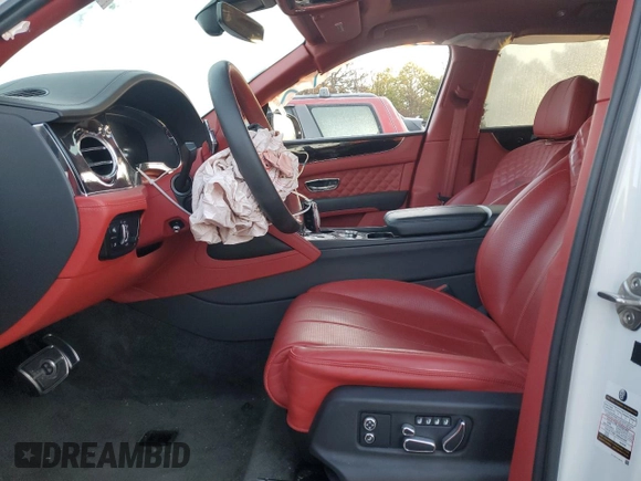 2022 Bentley Bentayga V8 z VIN SJAAM2ZV6NC039590, wystawiony jako Copart lot #85567404 z przebiegiem Nie podano mil oraz Szkoda całkowita • Salvage title. Historia ofert i sprzedaży dostępna na DreamBid. Obrazek 7.