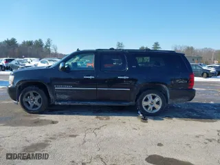 2009 Chevrolet Suburban LTZ with VIN 1GNFK36329R291320, listed as a IAAI auction lot 41393816 with 157,469 mi miles. Bid and sale history available at carsss.com. Image 14.