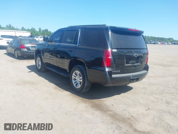 2017 Chevrolet Tahoe LT z VIN 1GNSCBKC8HR304002, wystawiony jako IAAI lot #42161530 z przebiegiem 133 891 mil mil oraz . Historia ofert i sprzedaży dostępna na DreamBid. Obrazek 3.